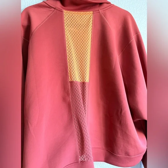 Nike Pro half zip Women's coral and orange sweater with mesh back 2x - Picture 7 of 7